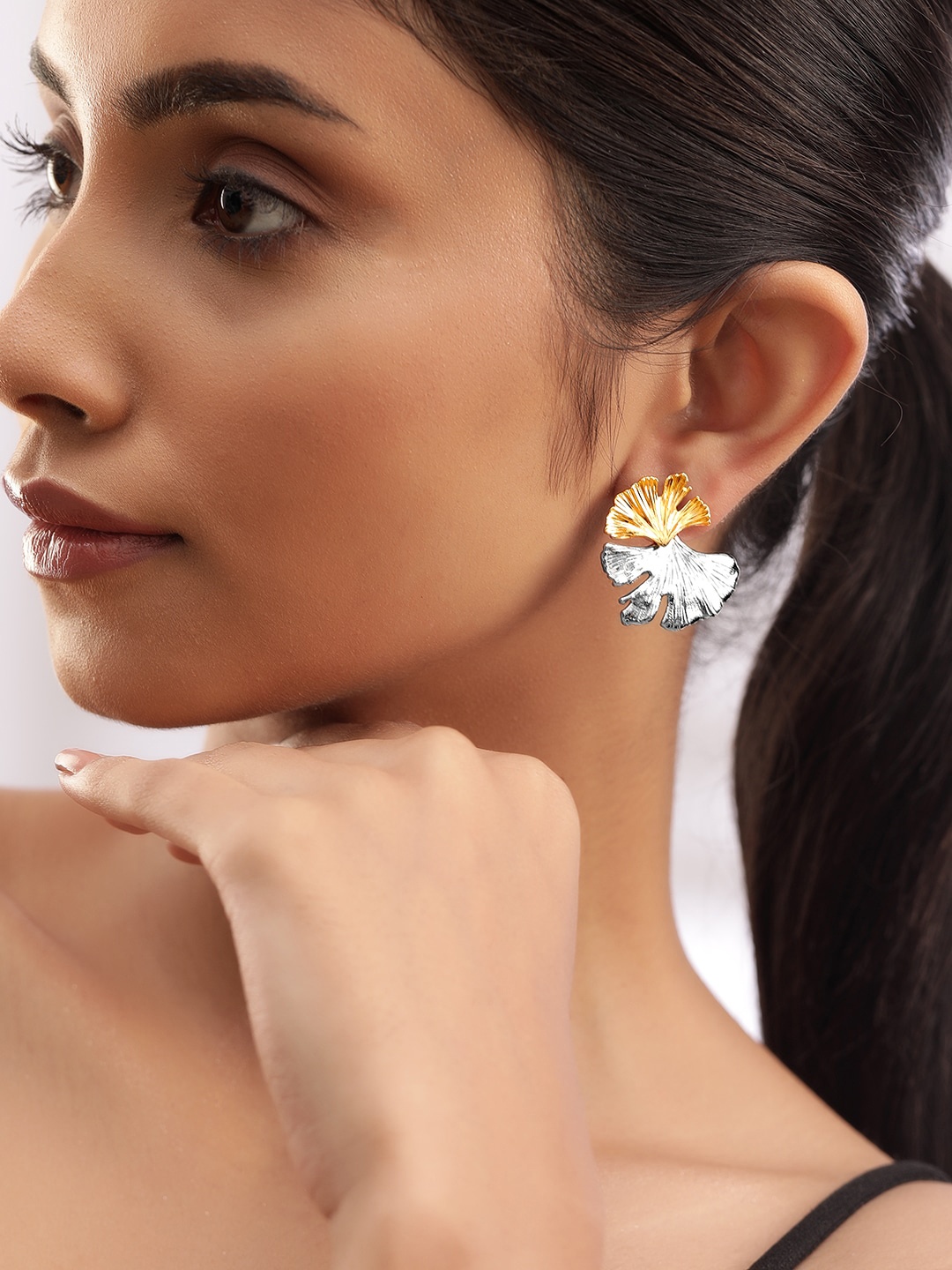 

Rubans Voguish Gold-Plated Classic Petal Leaf Drop Earrings