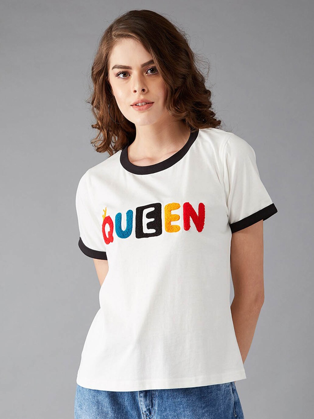 

DressBerry White Queen Printed Round Neck Pure Cotton Relaxed Fit T-shirt