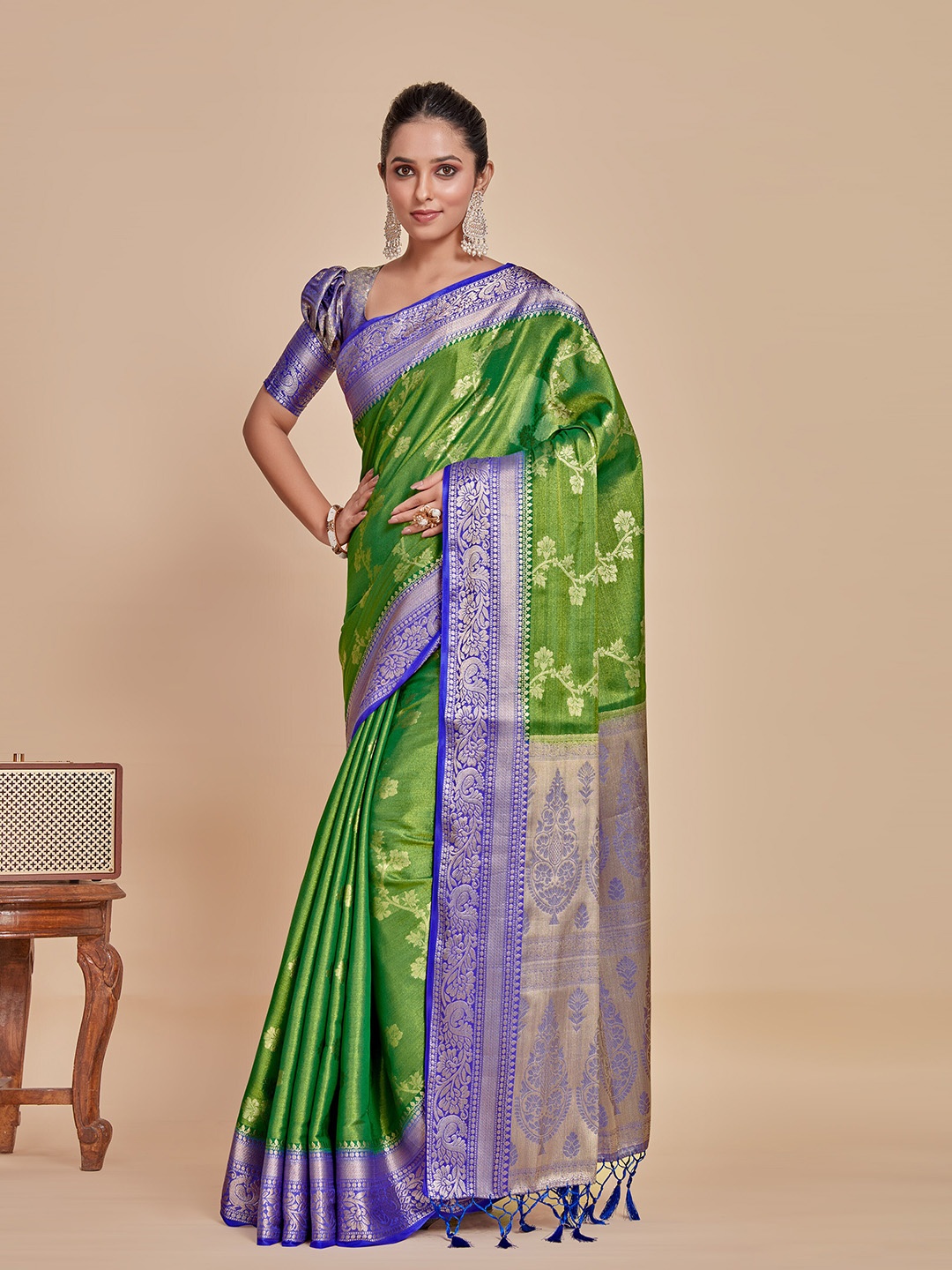 

MIMOSA Floral Woven Design Zari Kanjeevaram Saree, Green