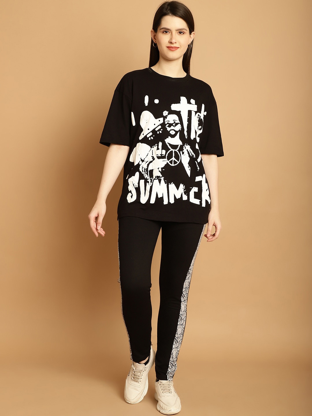 

DOOR74 Graphic Printed Round Neck Pure Cotton T-Shirt With Trouser, Black