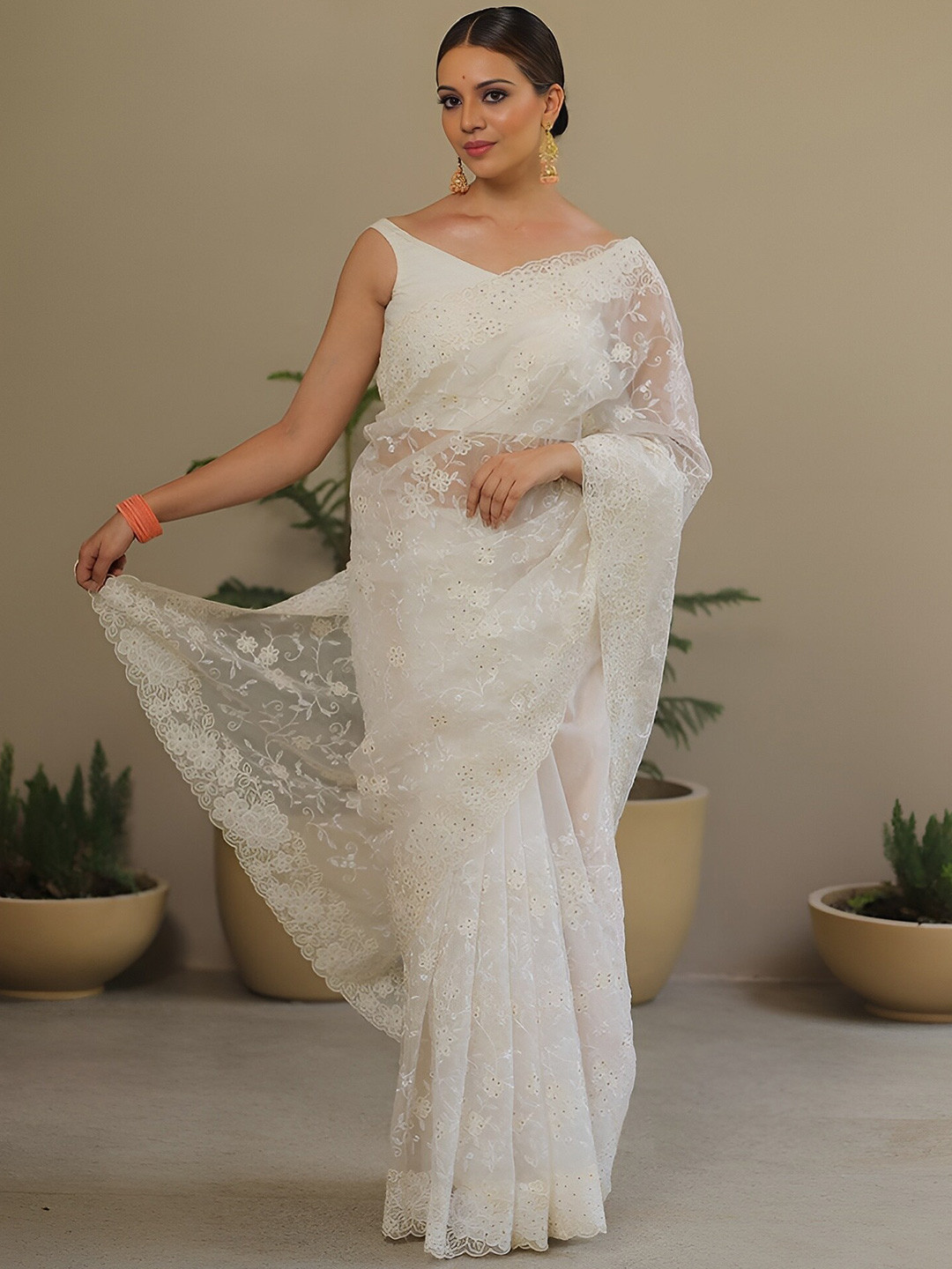 

Anouk Floral Embroidered Organza Saree, White