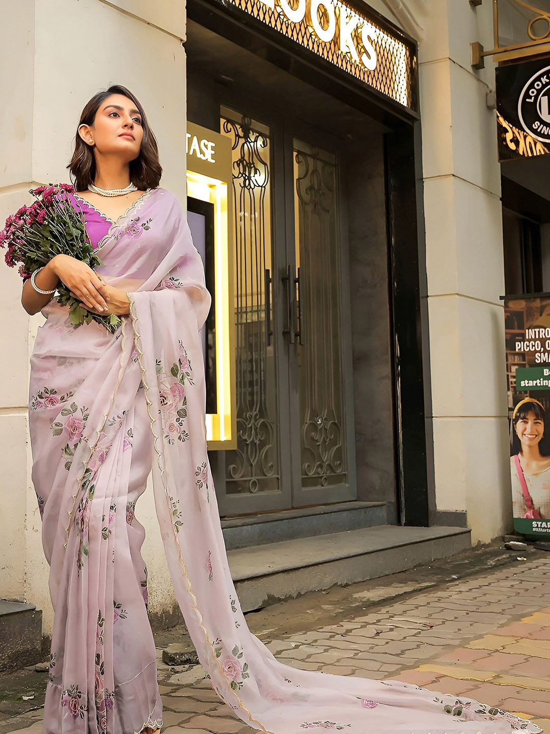 

Anouk Floral Printed Organza Saree, Pink