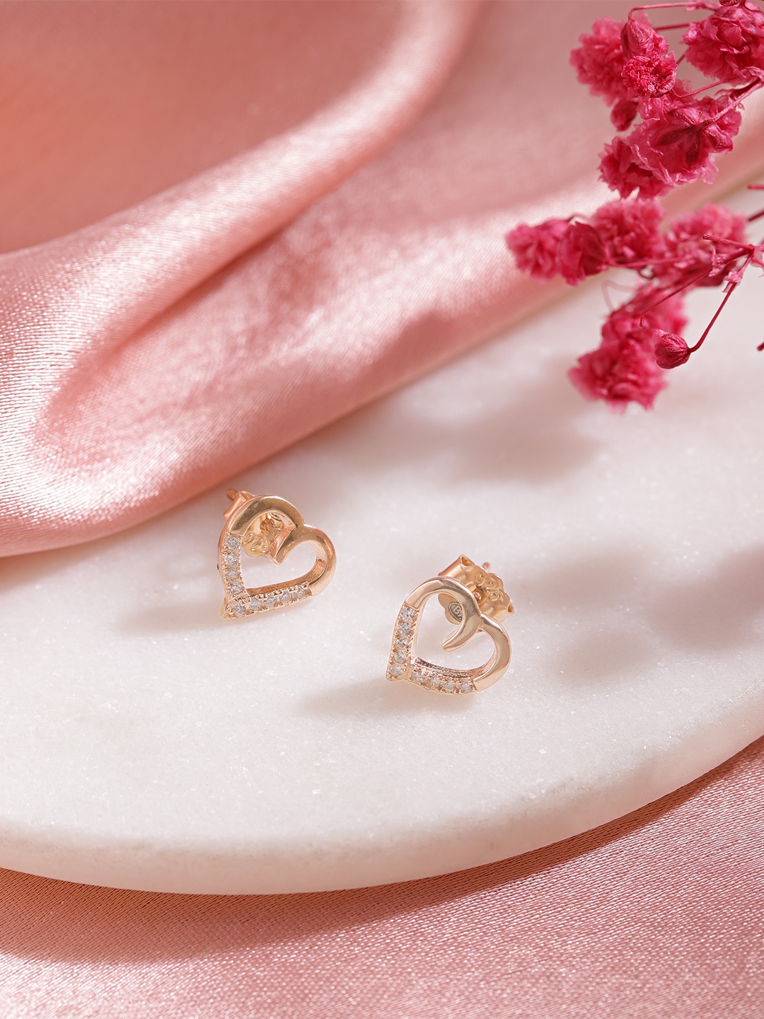 

Zavya Rose Gold Heart Shaped Studs Earrings