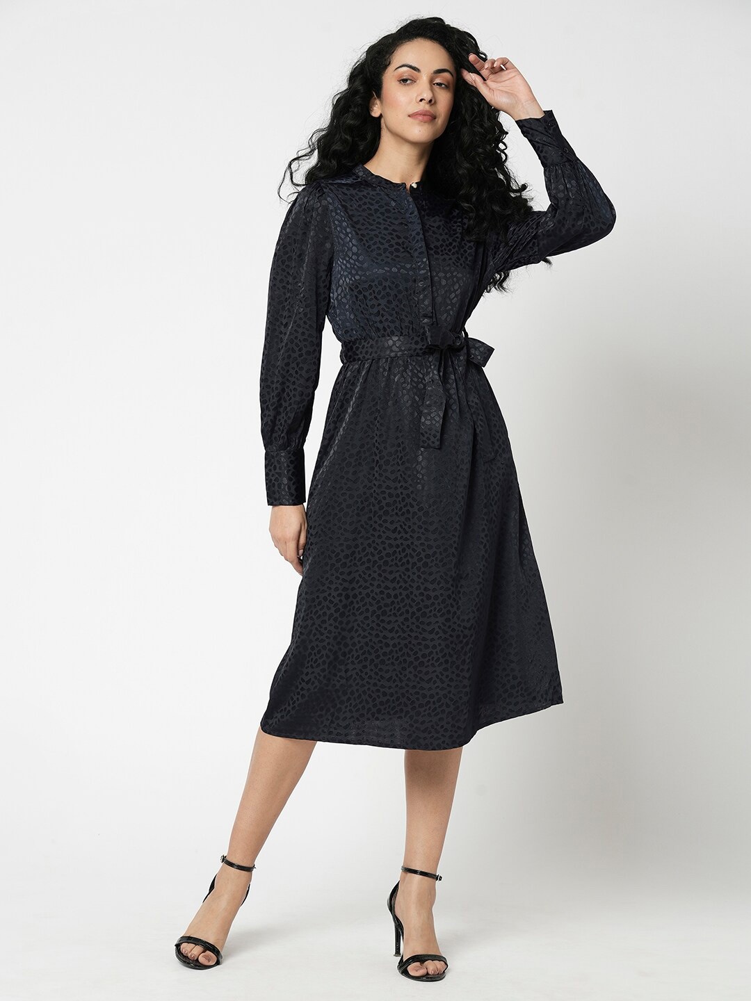 

Vero Moda Self Design Cuffed Sleeves Shirt Style Midi Dress, Navy blue