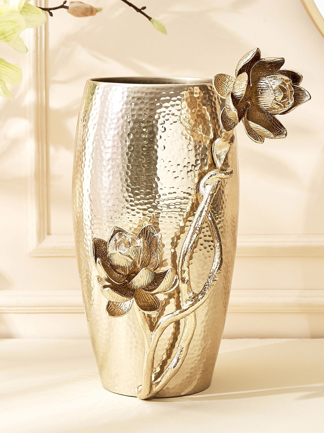 

Home Centre Eternity Vivere Gold Toned 3D Lotus Detailing Metal Vase