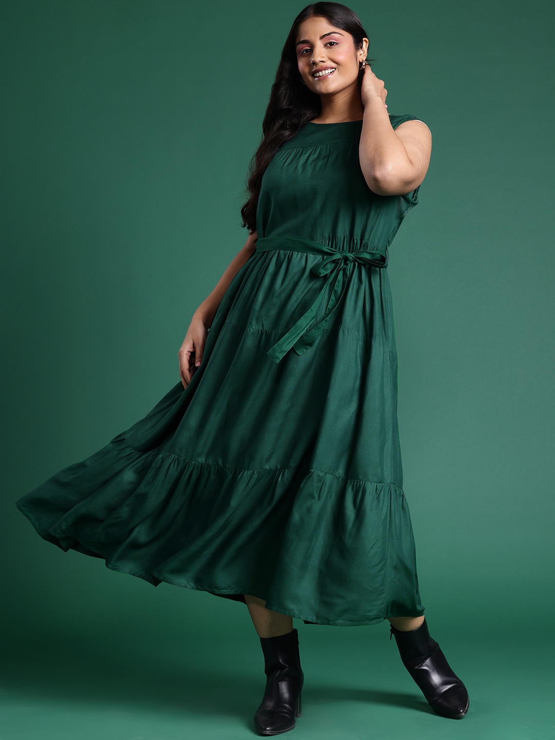 

DressBerry Curve Plus Size Maxi Dress with Belt, Green