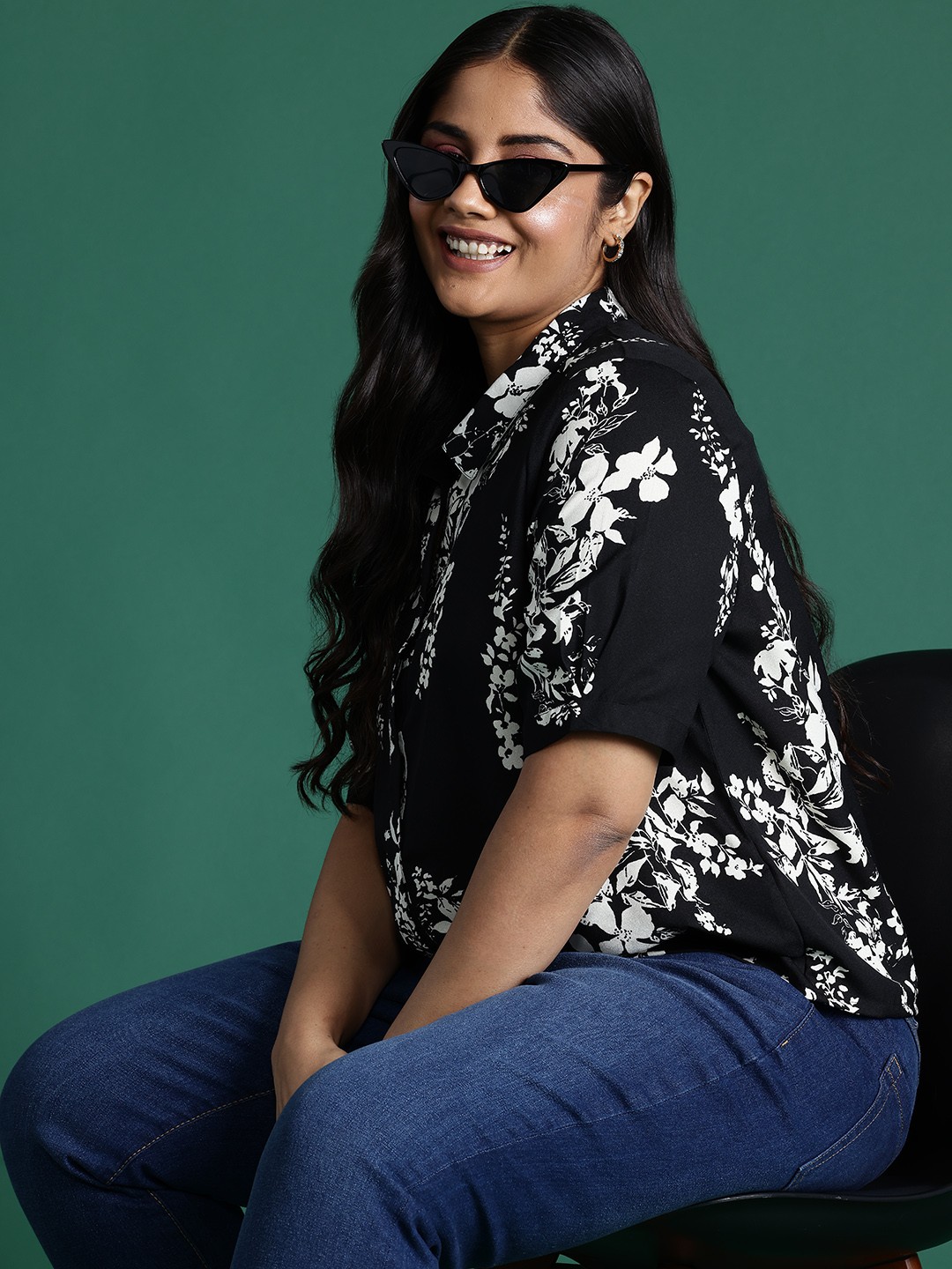 

DressBerry Curve Plus Size Floral Printed Casual Shirt, Black