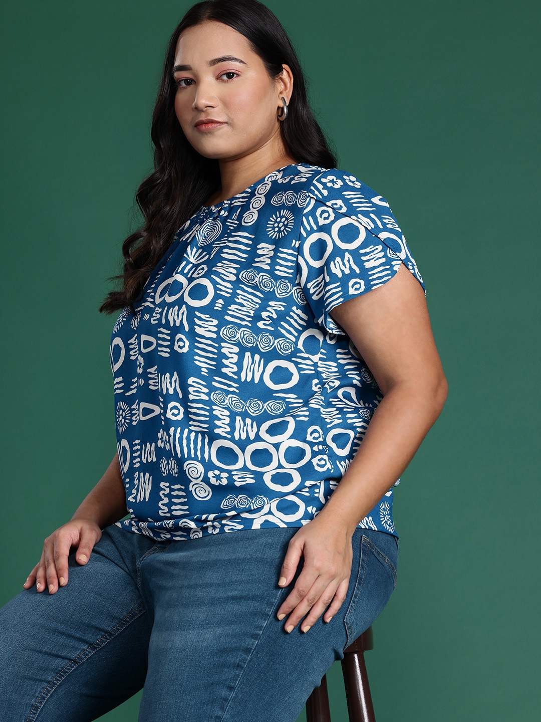 

DressBerry Curve Plus Size Printed Pleated Top, Blue