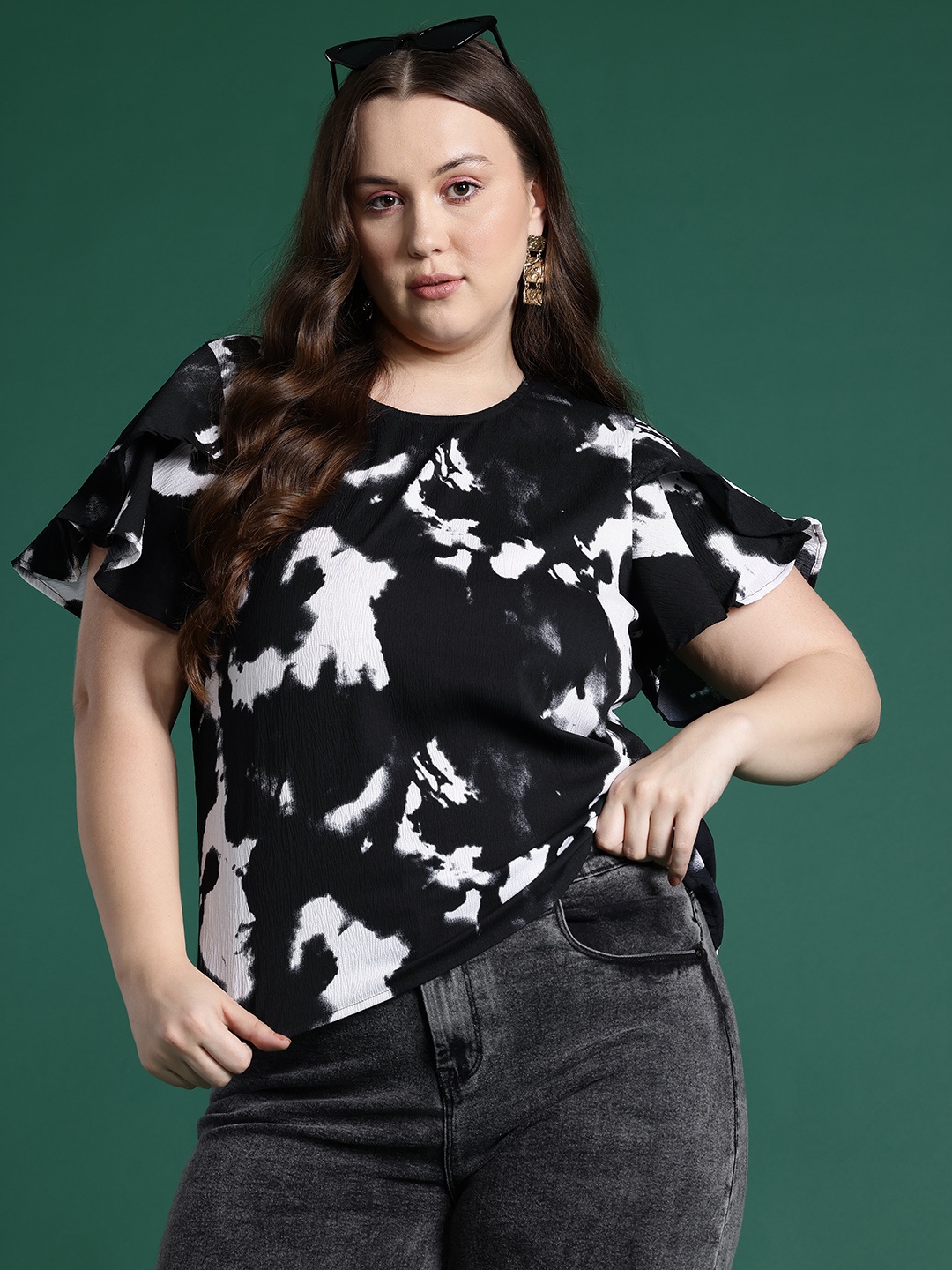 

DressBerry Curve Plus Size Printed Tulip Sleeves Monochrome Top, Black