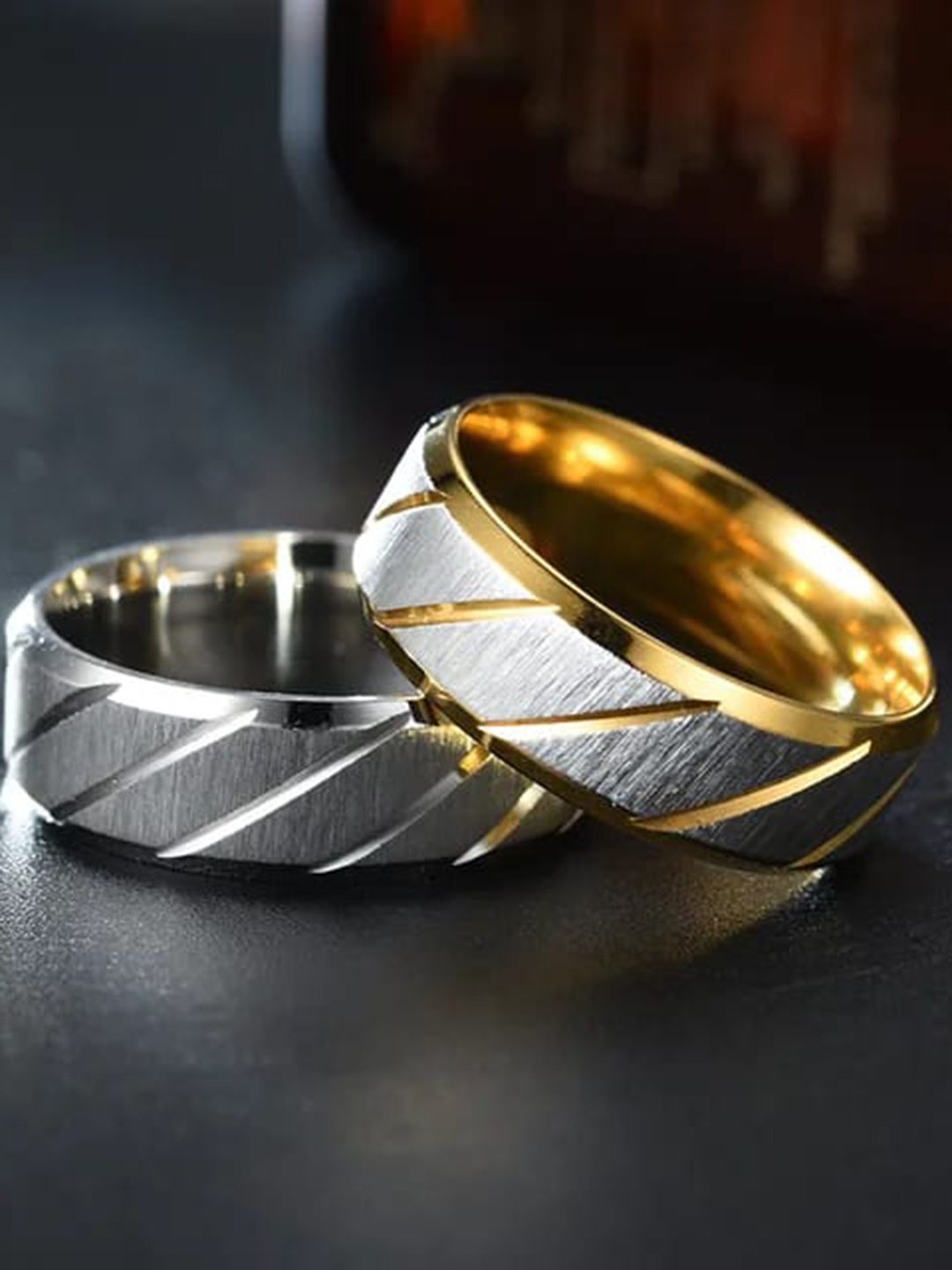 

VIEN Men Set Of 2 Gold & Silver-Plated Band Finger Rings
