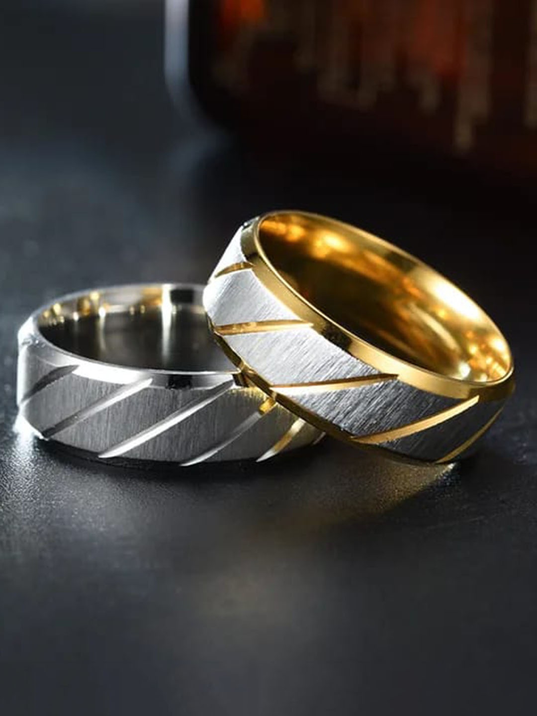 

VIEN Men Set Of 2 Silver-Plated Finger Rings