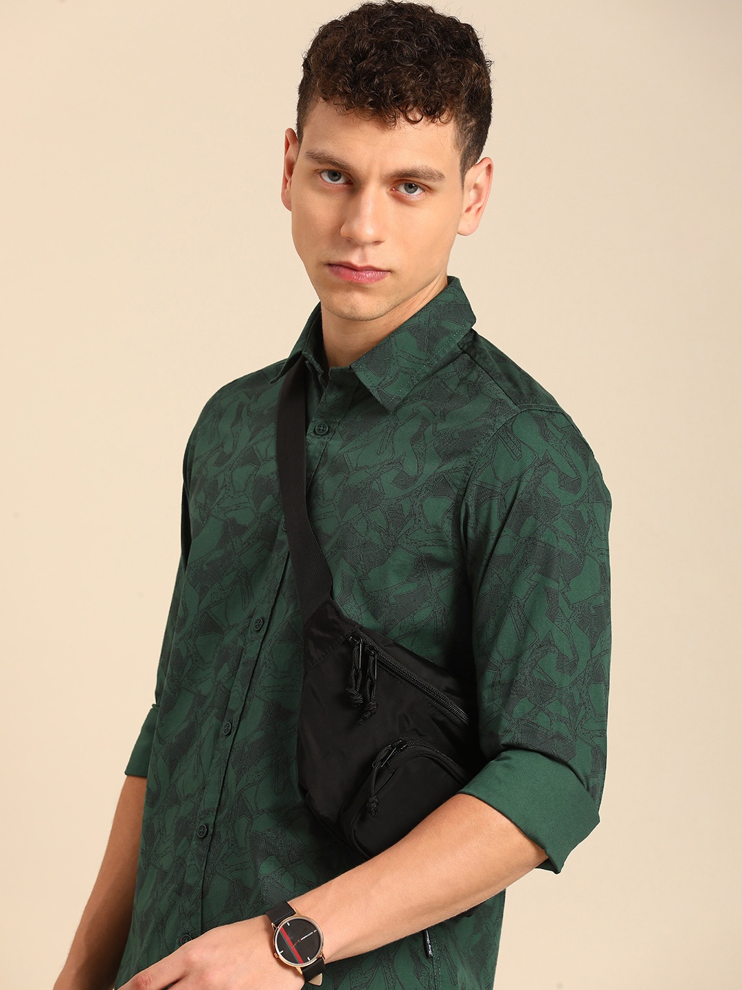 

Being Human Slim Fit Geometric Printed Pure Cotton Casual Shirt, Green