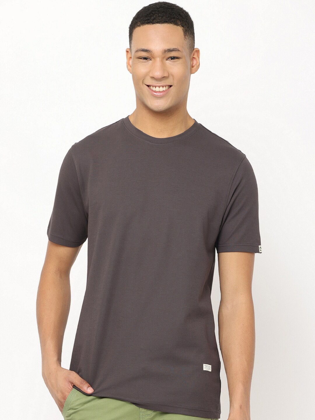 

Nektar Round Neck Slim Fit T-shirt, Charcoal