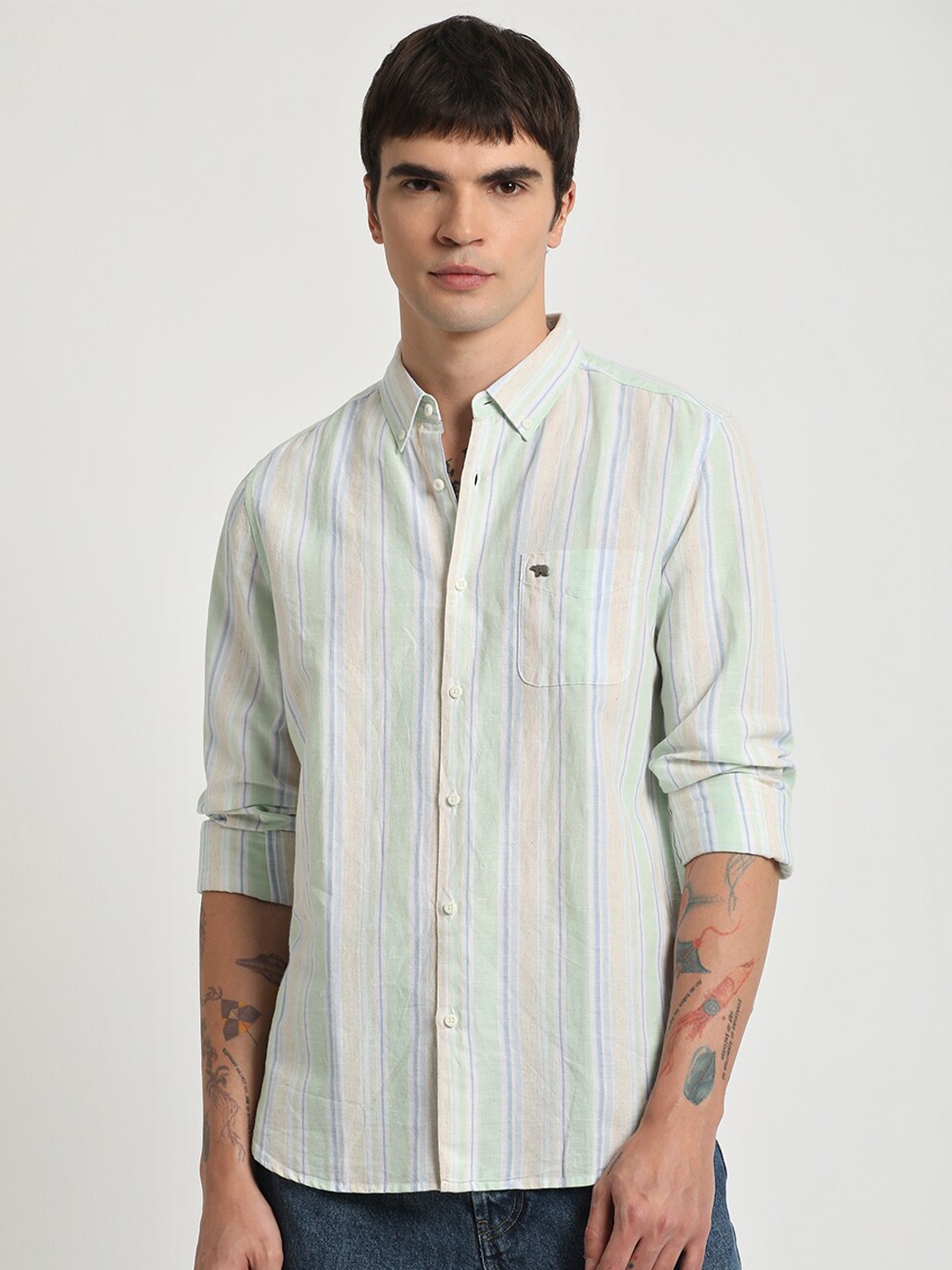 

THE BEAR HOUSE Slim Fit Vertical Stripes Button-Down Collar Cotton Casual Shirt, Green