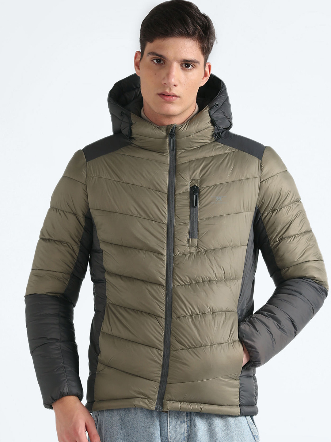 

Flying Machine Colourblocked Long Sleeves Windcheater Pure Nylon Hood Puffer Jacket, Green