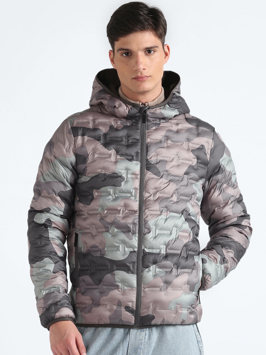 

Flying Machine Camouflage Printed Long Sleeves Windcheater Hood Quilted Jacket, Green