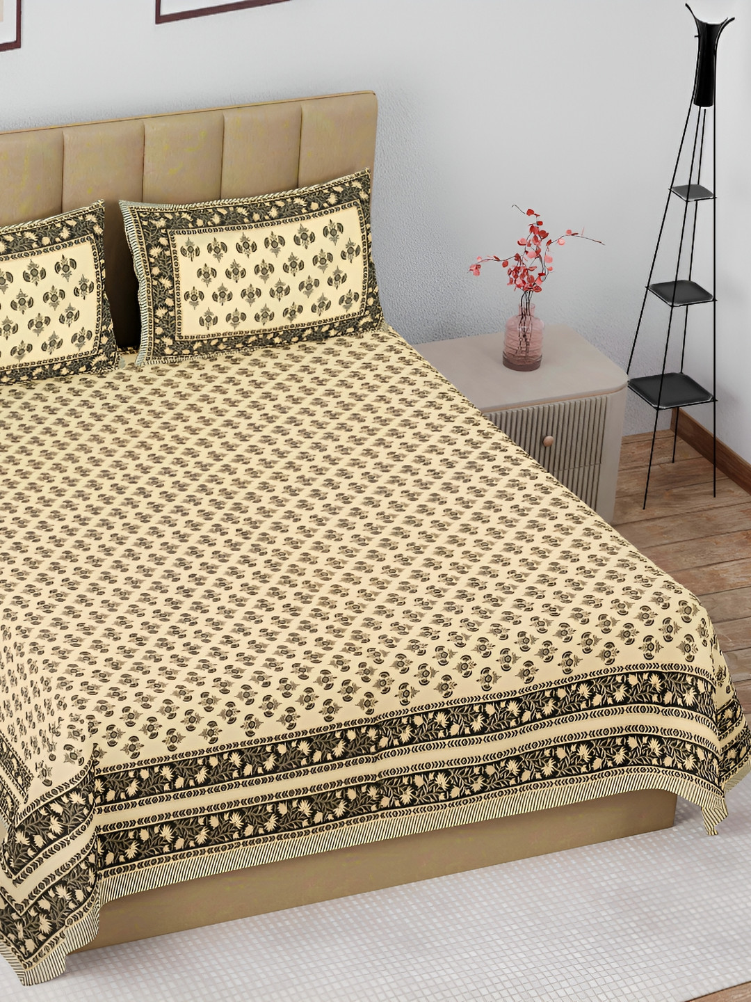 

The Craft Monk Beige & Black Floral Cotton 180 TC King Bedsheet with 2 Pillow Covers