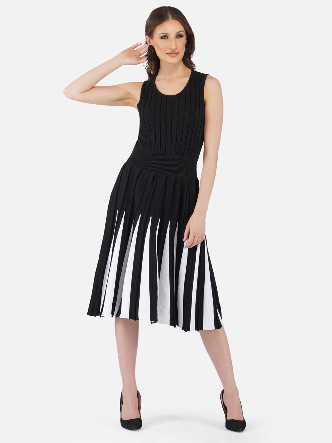 

Chemistry Striped Sleeveless Smocked Cotton Fit & Flare Midi Dress, Black