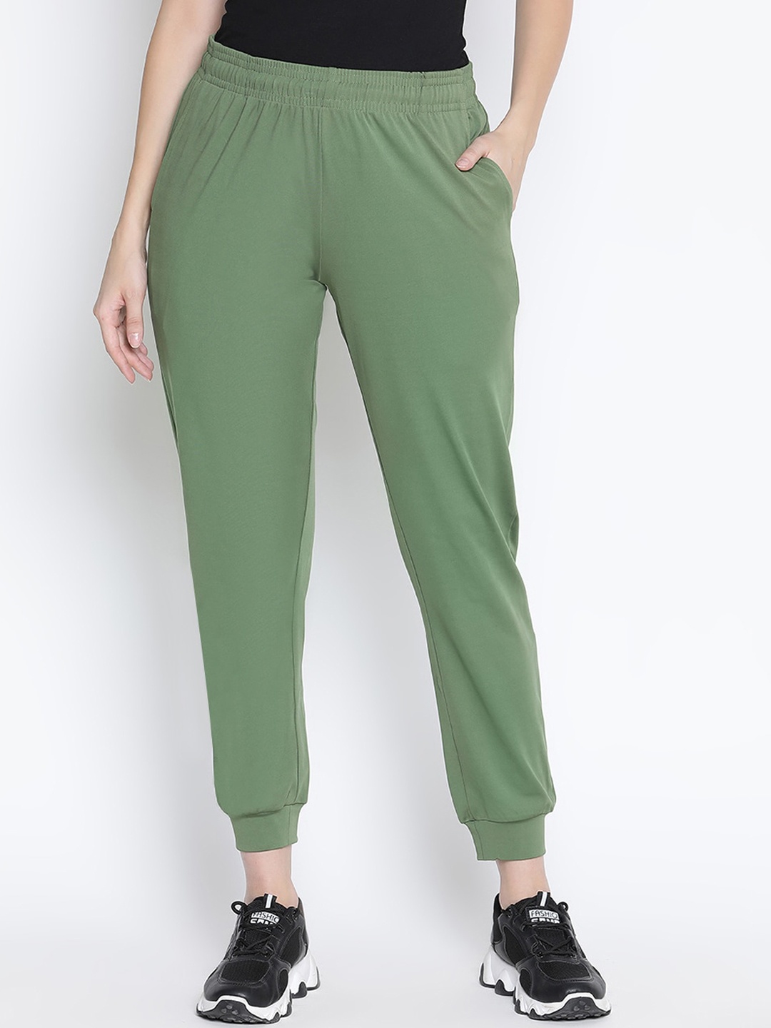 

DRAAX Fashions Women Mid-Rise joggerss, Green