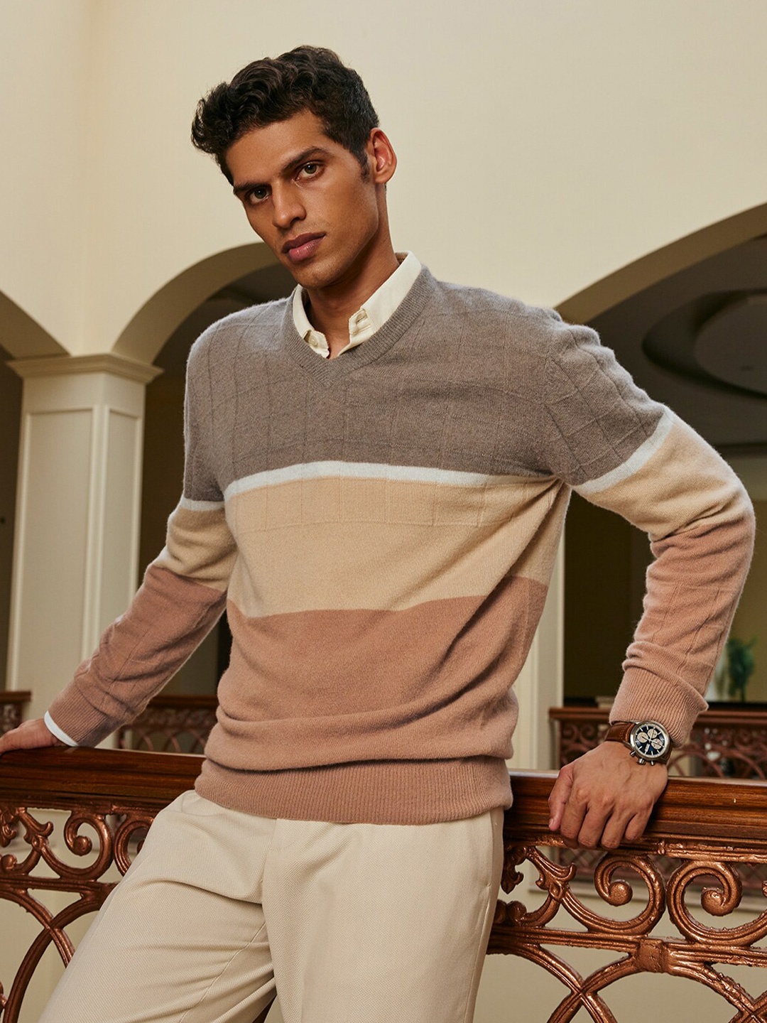 

Andamen Men Full Sleeve V-Neck Woollen Pullover, Brown