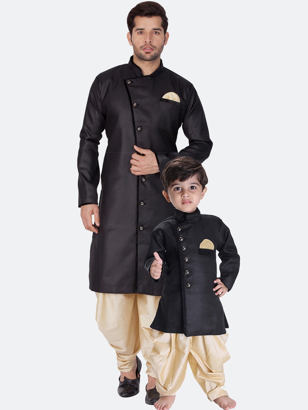 

VASTRAMAY Boys Self Design Band Collar Long Sleeve Indowestern Sherwani Set, Black