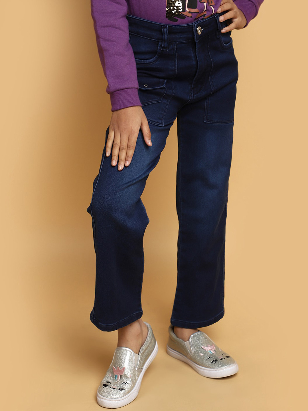 

V-Mart Girls Light Fade Mid Rise Jeans, Blue