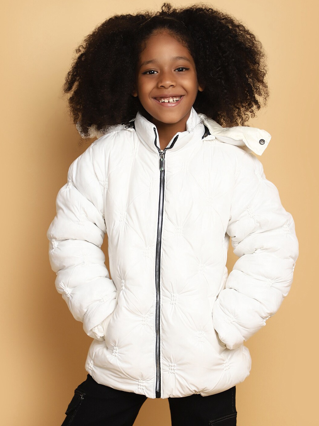 

V-Mart Girls Lightweight Puffer Jacket, White