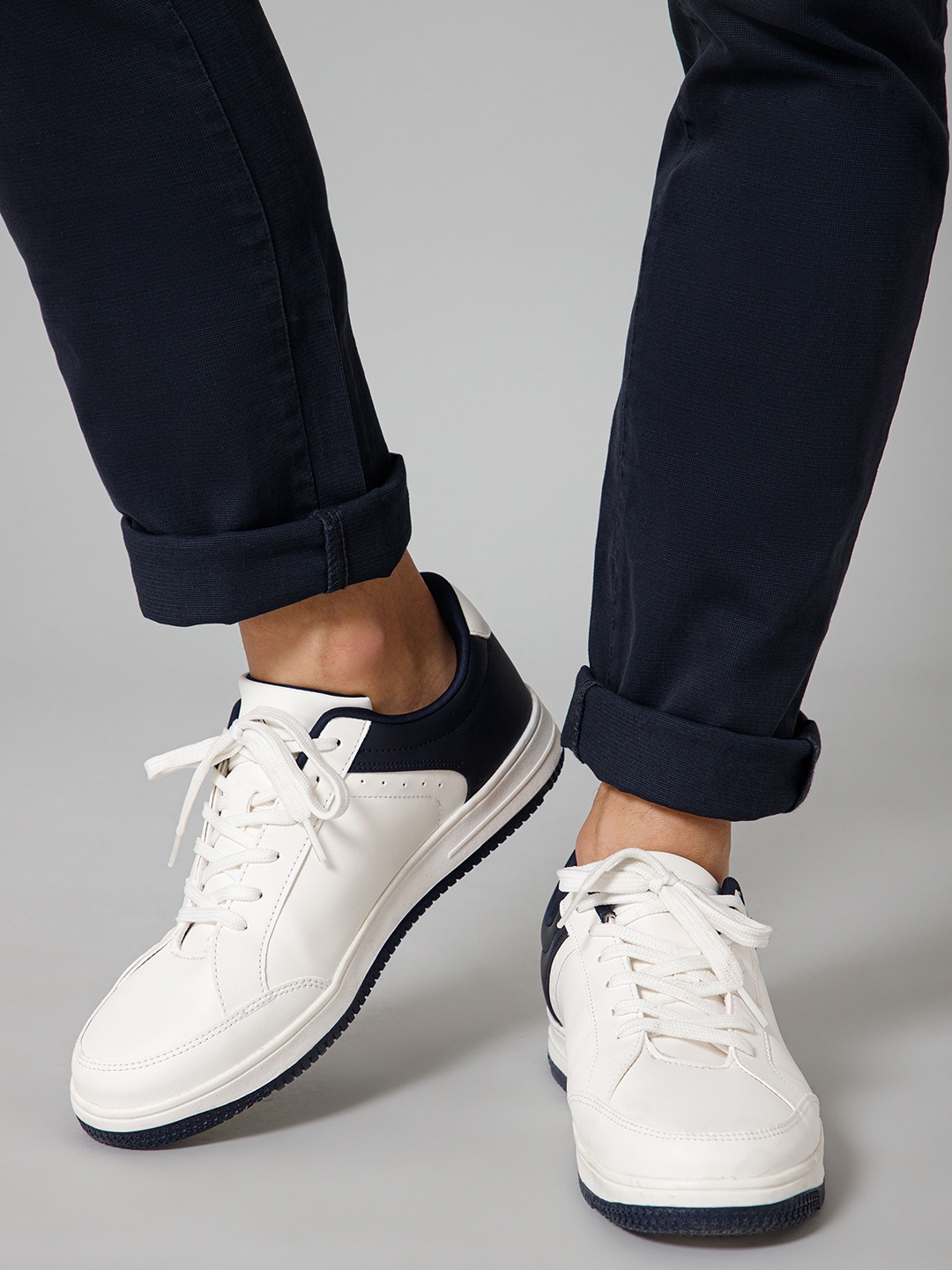 Cantabil Men Contrast Sole Lightweight Lace-Up Sneakers, White