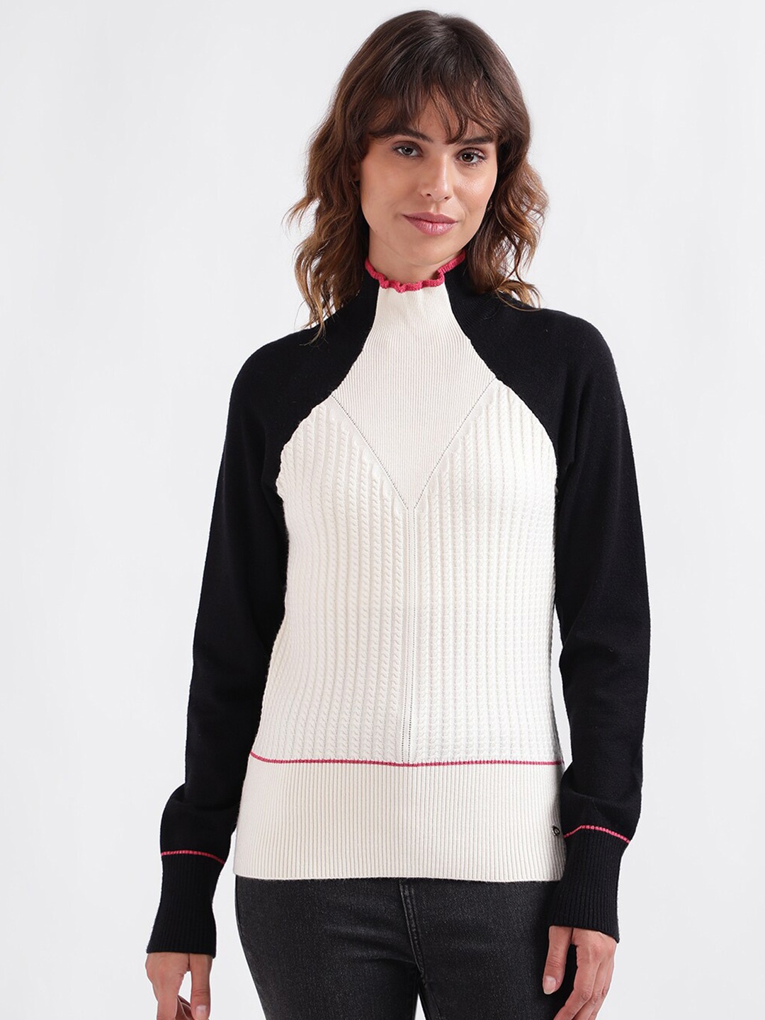 

Iconic Colourblocked High Neck Pullover, White