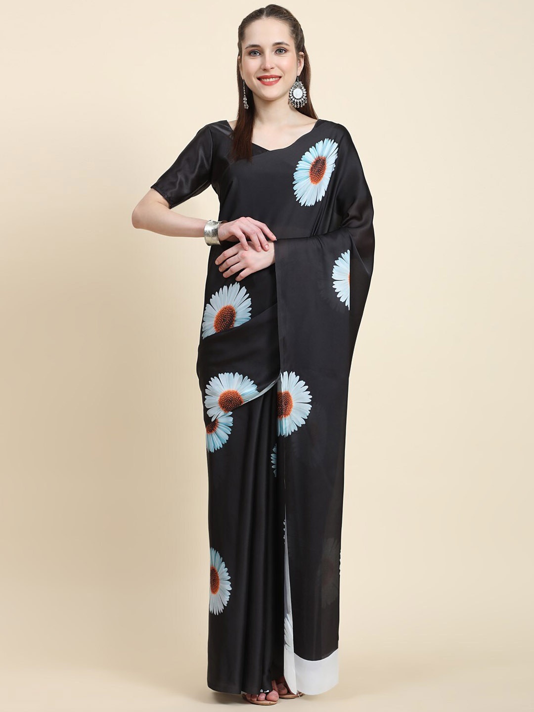 

PRATIBIMB Floral Printed Silk Cotton Saree, Black
