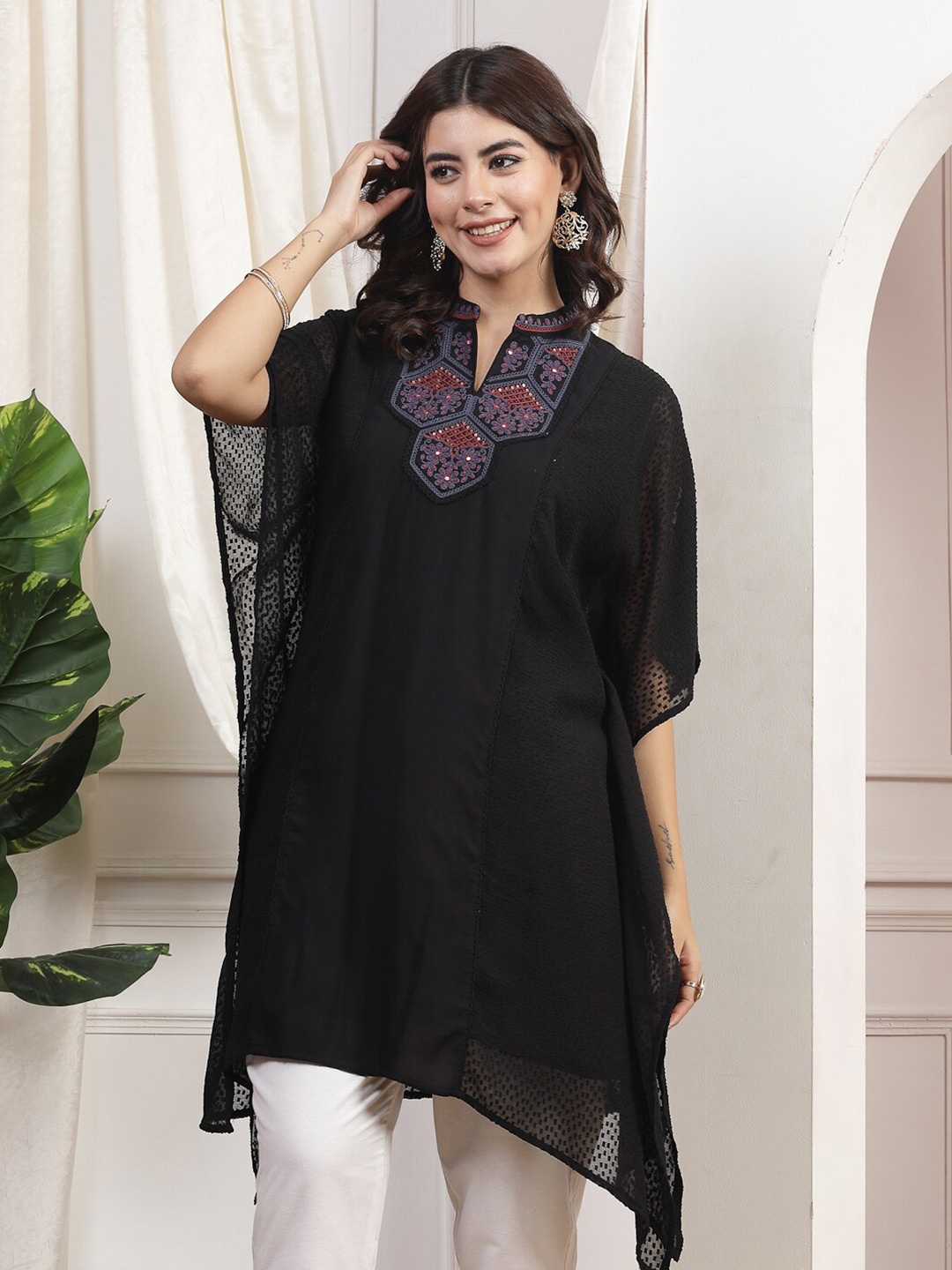 

Nayam By Lakshita Thread Work Sequinned Mandarin Collar Flared Sleeves Kaftan Kurta, Black