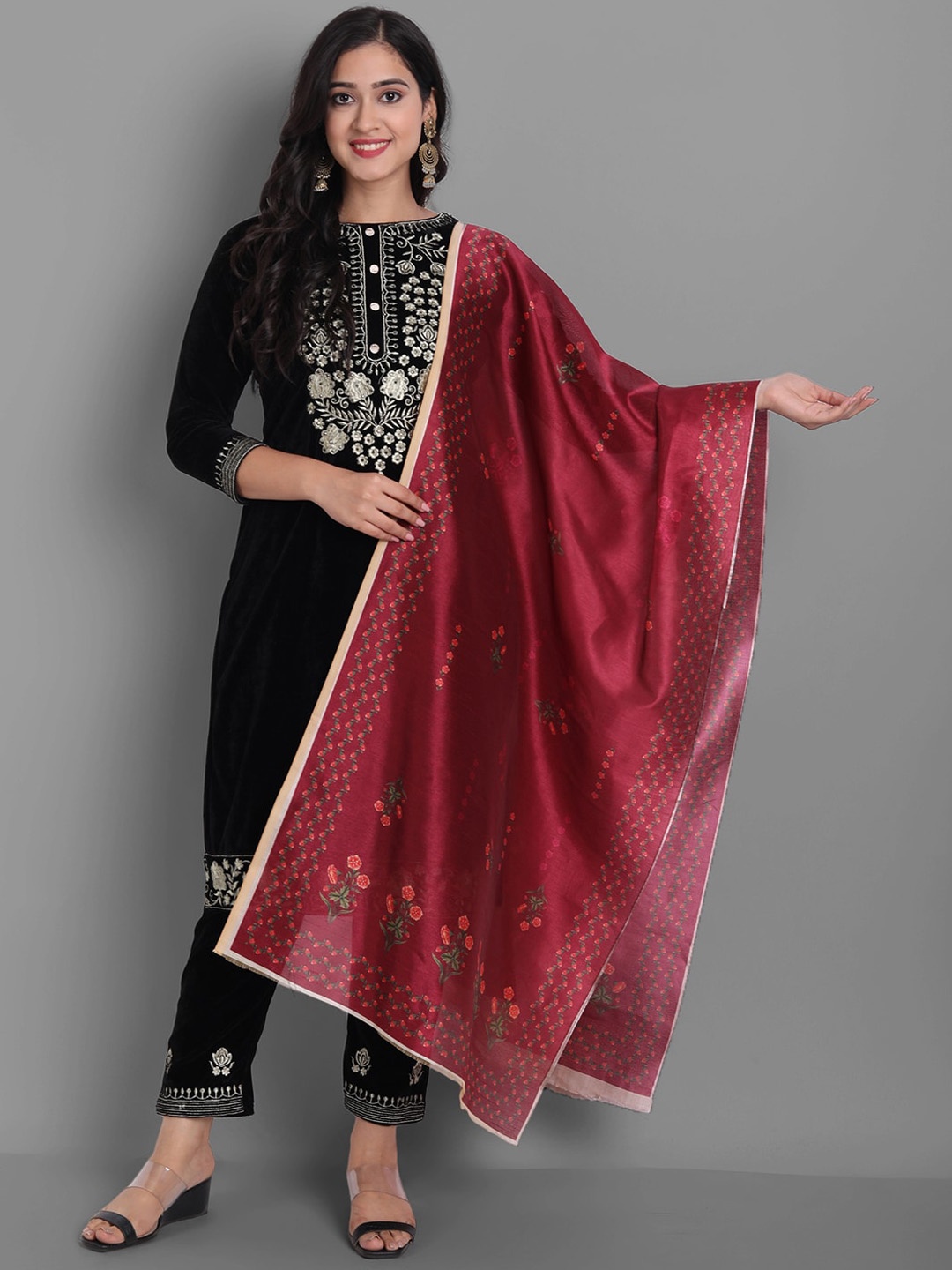 

KALINI Ethnic Motifs Yoke Design Thread Work Velvet Straight Kurta & Trousers With Dupatta, Black