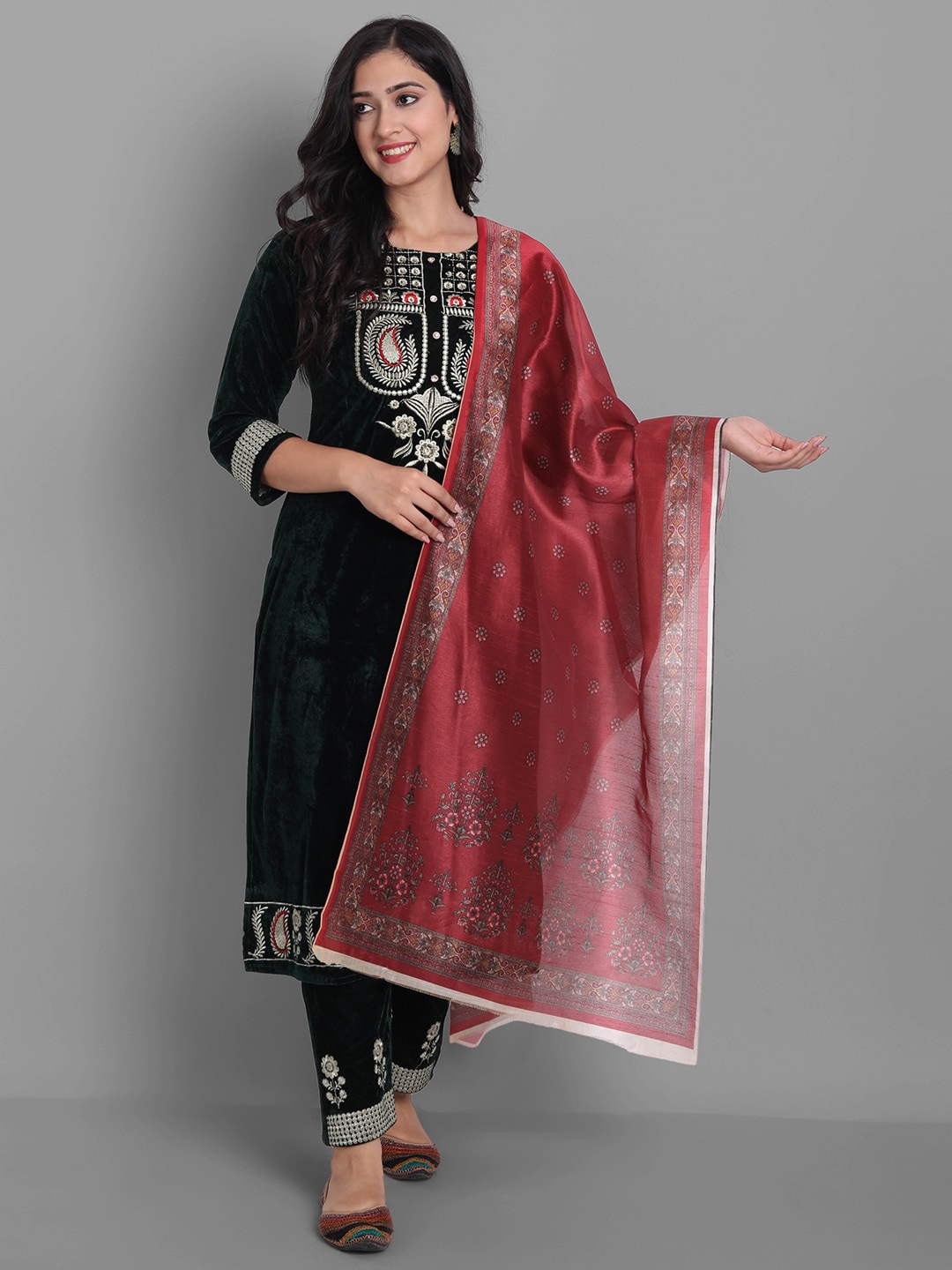 

KALINI Ethnic Motifs Embroidered Thread Work Velvet Kurta With Trousers & Dupatta, Green
