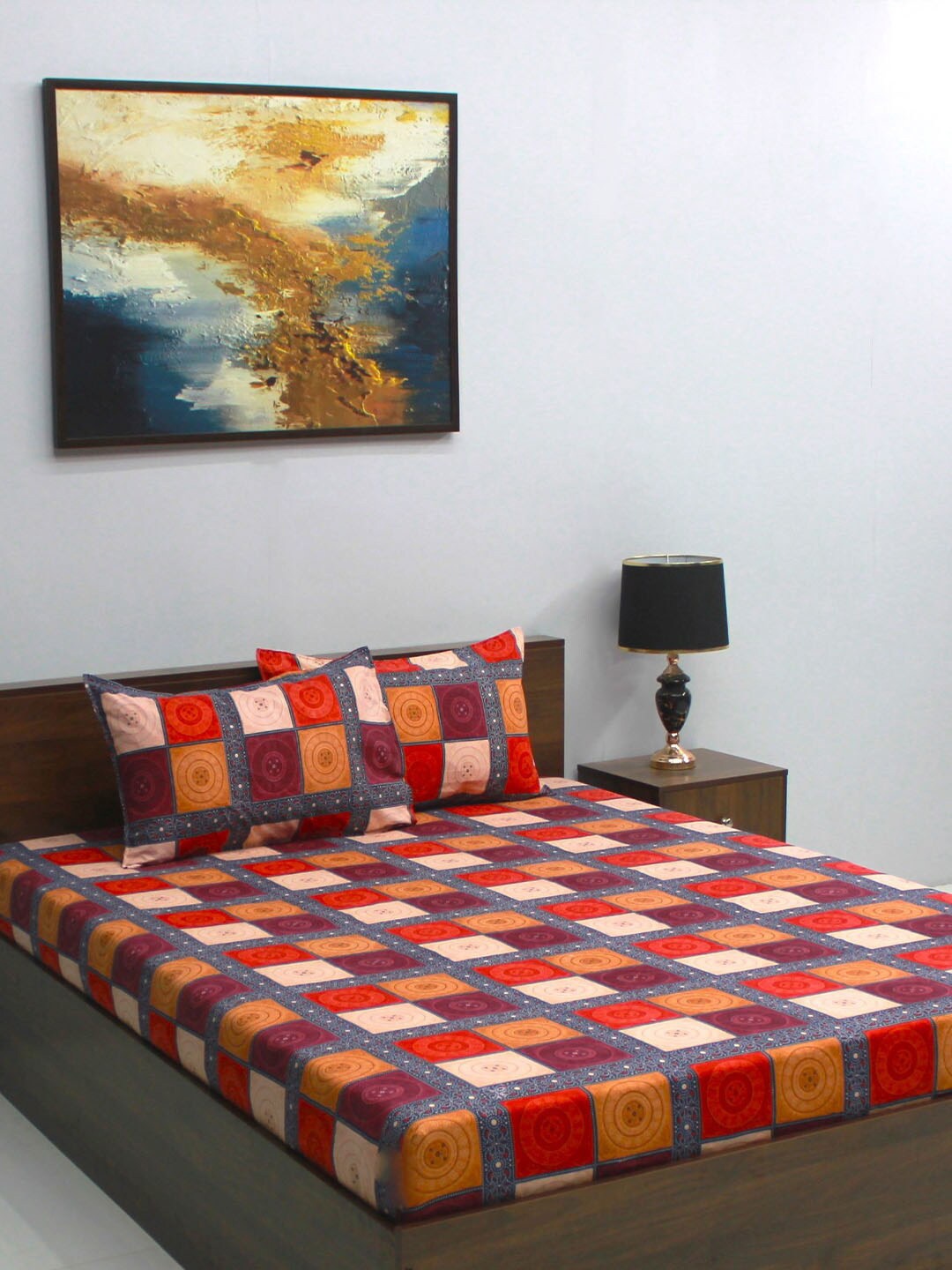 

BOMBAY DYEING Vista Orange Geometric Microfiber 144 TC Queen Bedsheet With 2 Pillow Covers