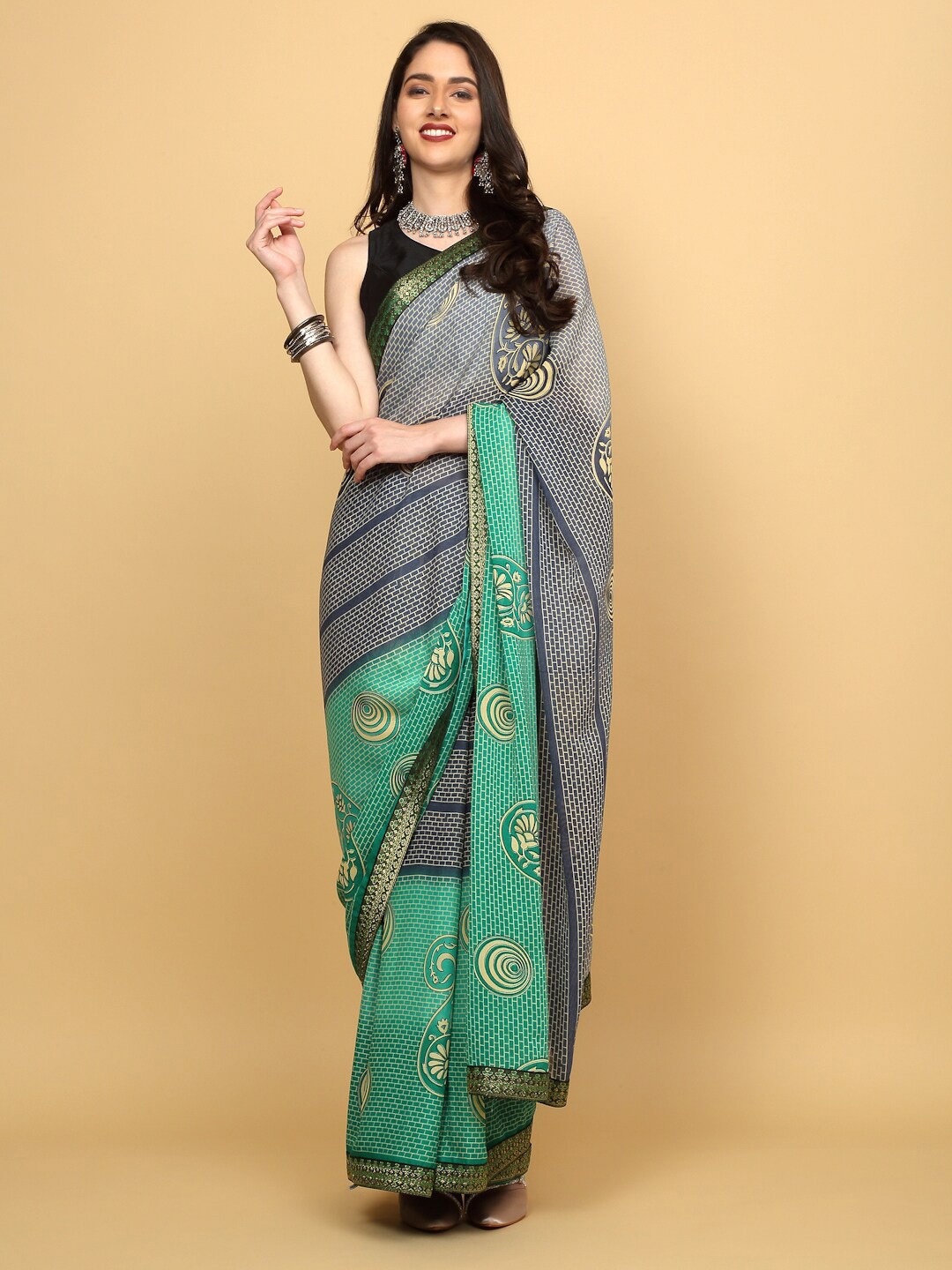 

Anuradha Sarees Paisley Printed Saree, Green