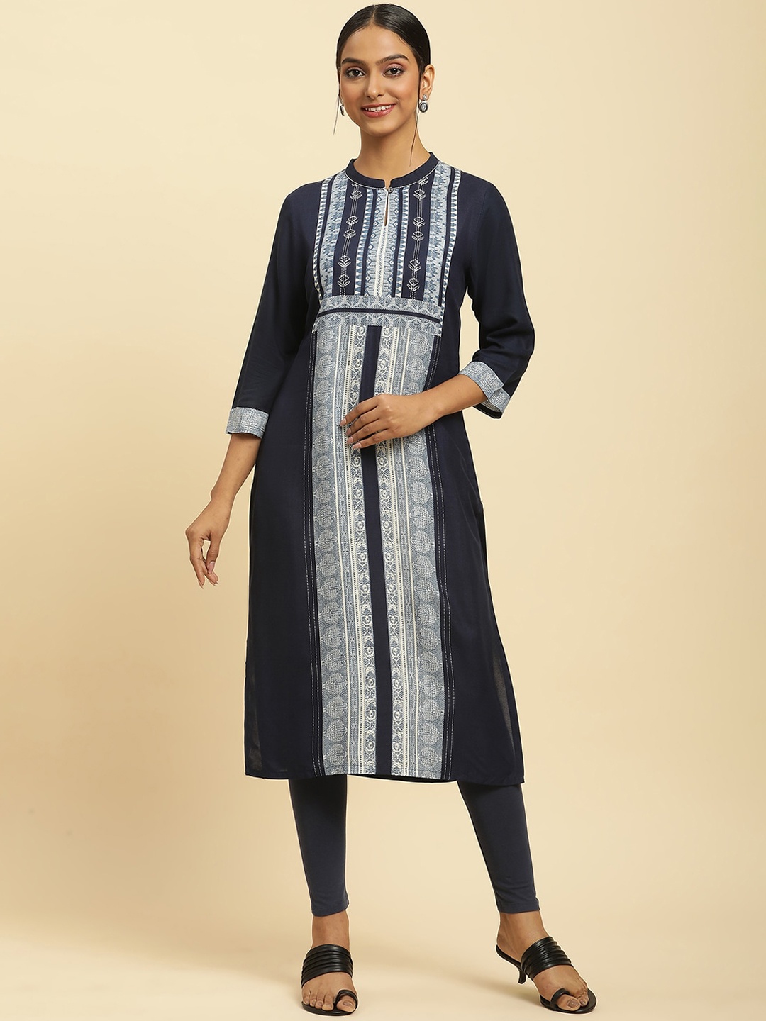 

W Ethnic Motifs Printed Keyhole Neck Kurta with Leggings, Blue
