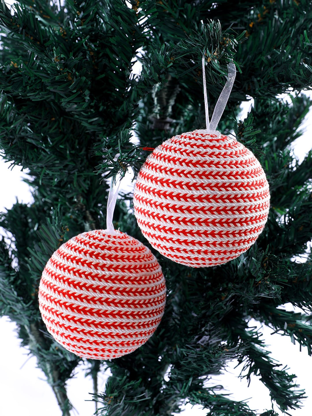 

TAYHAA Red & White 2 Pieces Holiday Harmony Ornament Festive Decor
