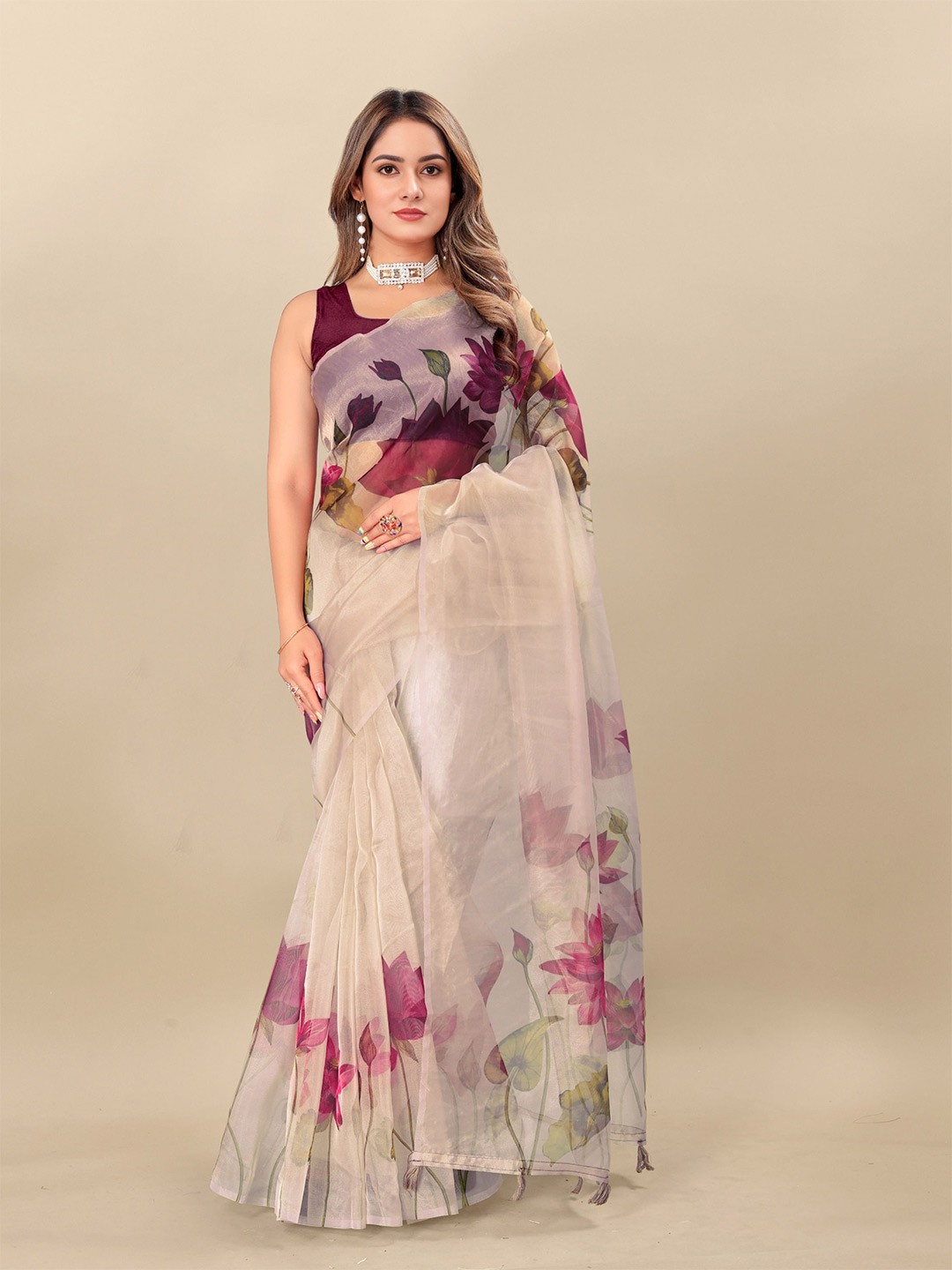 

DIVASTRI Floral Printed Organza Jamdani Saree, Beige