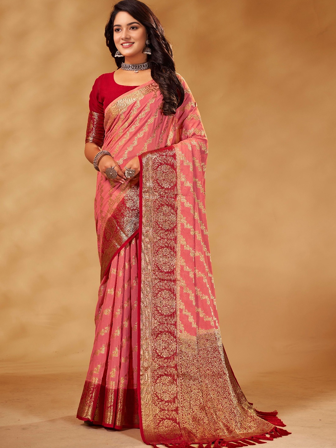 

DIVASTRI Ethnic Motifs Woven Design Zari Pure Georgette Banarasi Saree, Peach