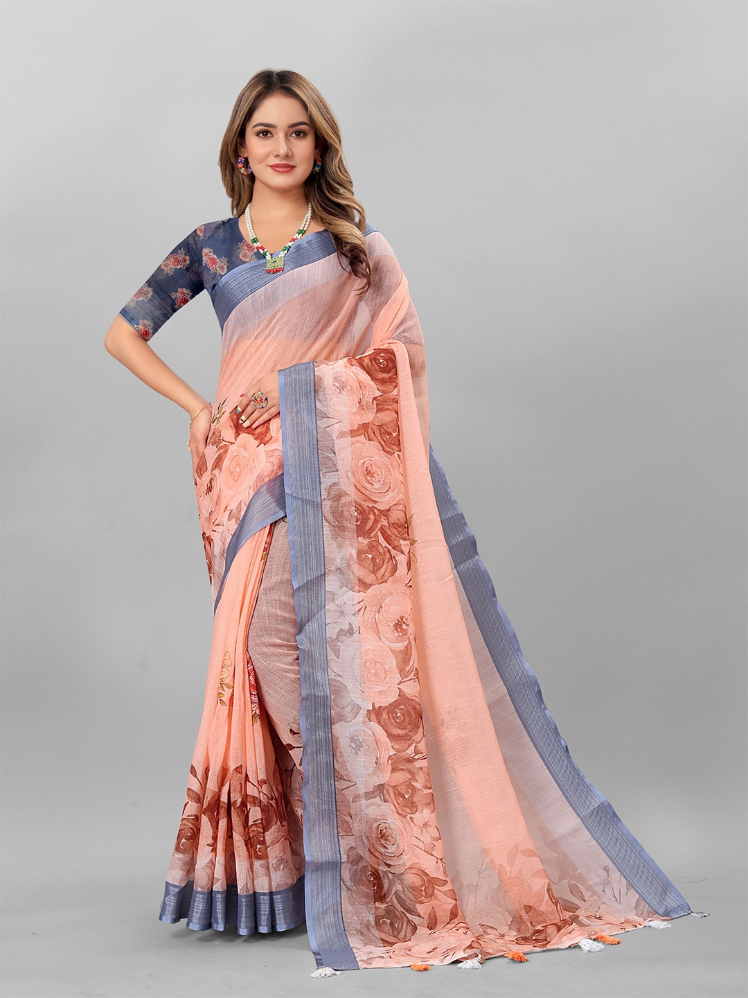 

DIVASTRI Floral Printed Pure Linen Zari Jamdani Saree, Peach