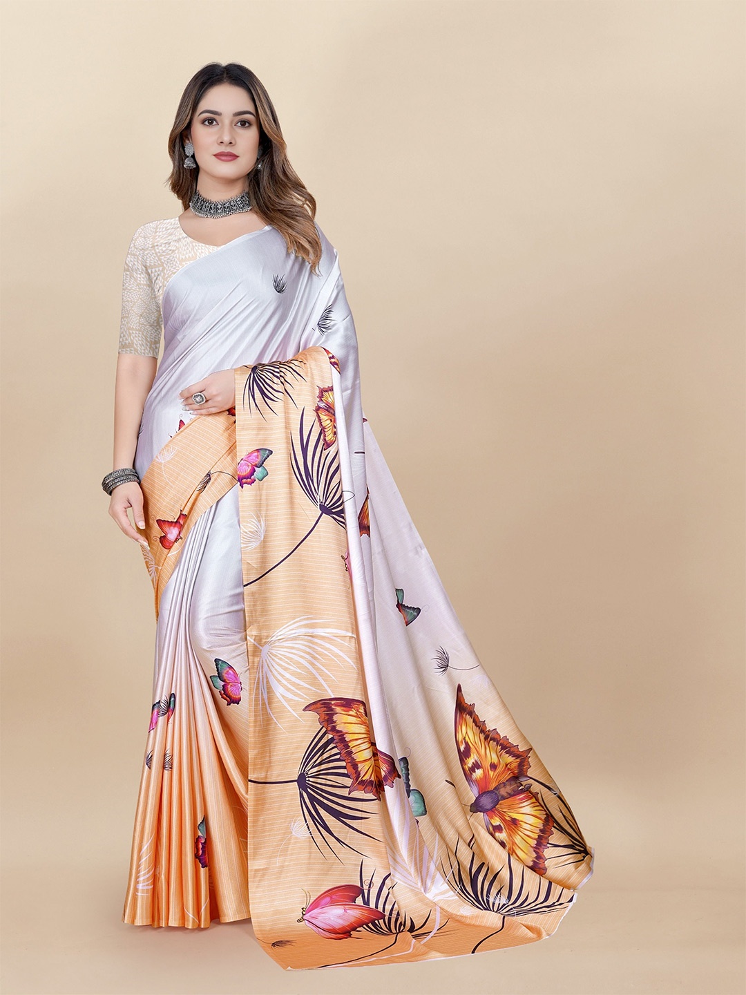 

DIVASTRI Floral Printed Satin Saree, Grey