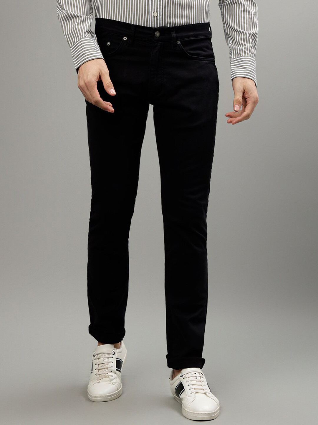

GANT Men Slim Fit Mid-Rise Clean Look Stretchable Jeans, Black