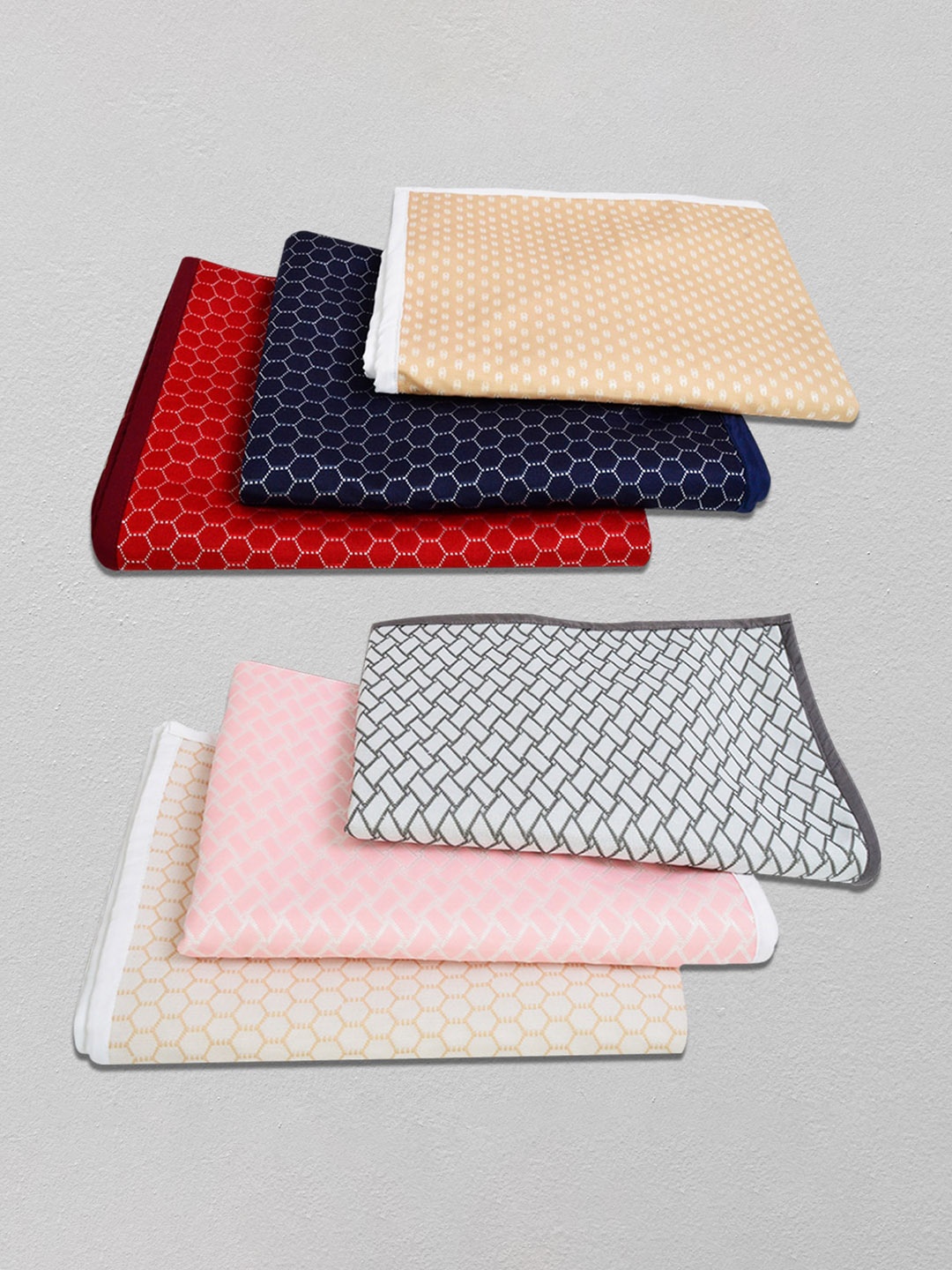 

Adbeni Pink Printed Rectangle Waterproof Dog Mat