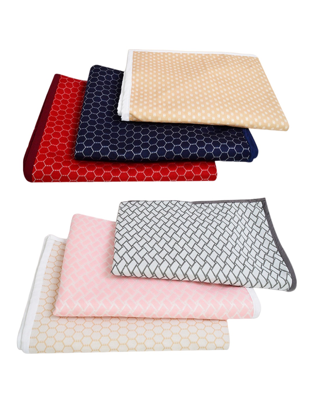 

Adbeni Beige & White Cotton Waterproof Airflow Technology Bacteria Pet Mat Pee Pad