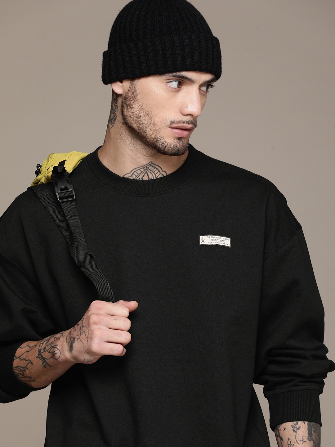 

Roadster Men Sweatshirt with Applique Detail, Black