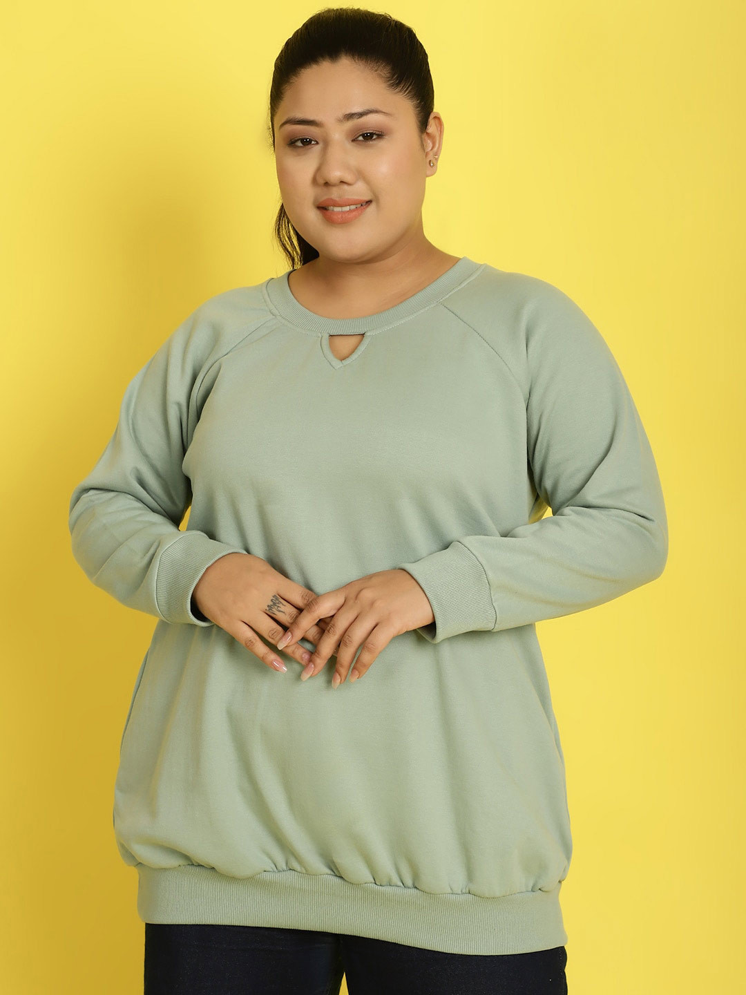 

theRebelinme Plus Size Round Neck Long Sleeves Fleece Pullover Sweatshirt, Green