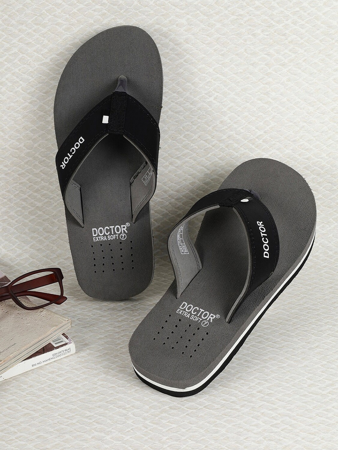 

DOCTOR EXTRA SOFT Men Orthopedic Thong Flip-Flops, Grey