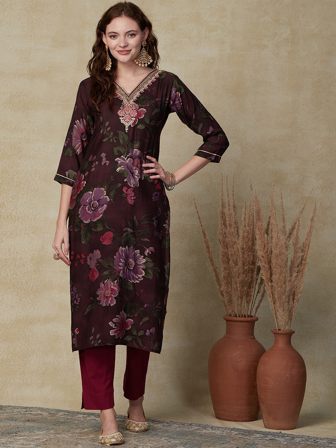 

FASHOR Floral Printed Zari Straight Kurta, Burgundy