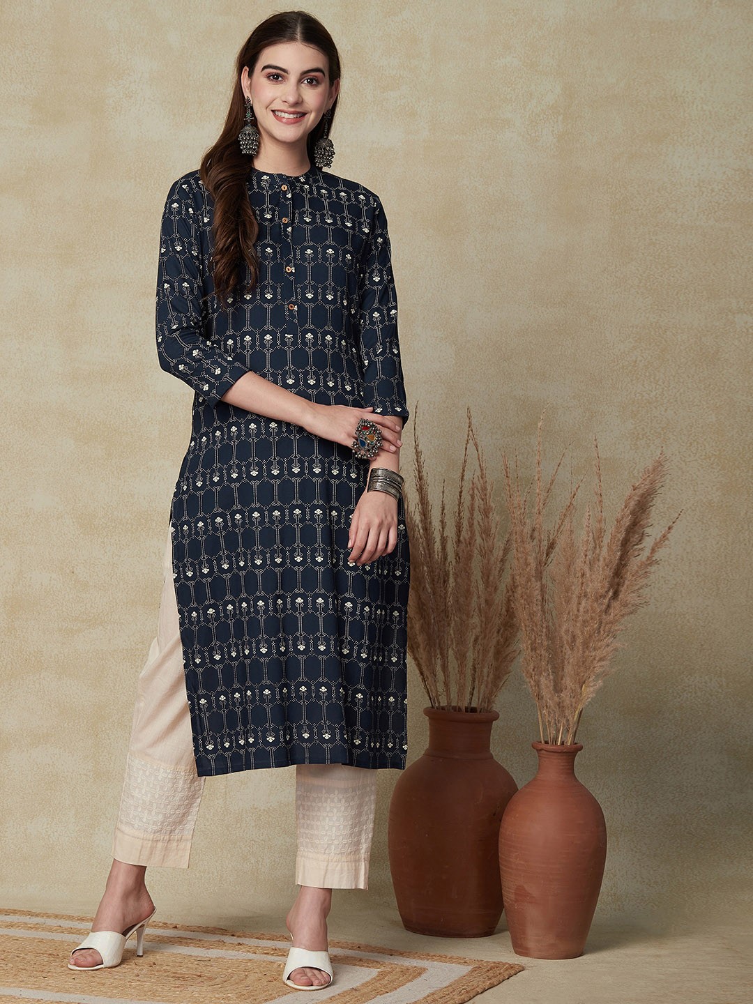 

FASHOR Geometric Printed Mandarin Collar Straight Kurta, Navy blue
