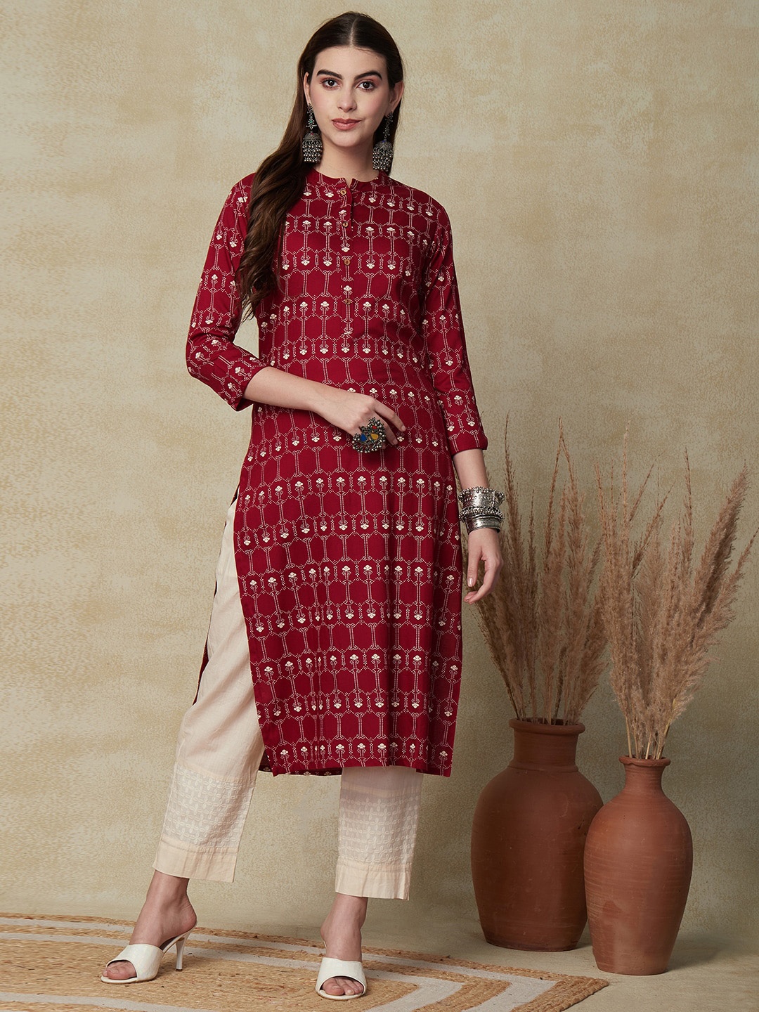 

FASHOR Geometric Printed Mandarin Collar Straight Kurta, Maroon